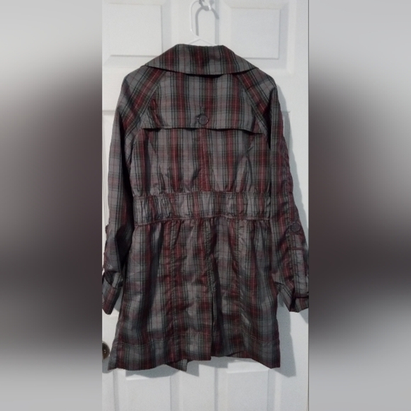 Plaid Button-Up Jacket - Picture 3 of 3